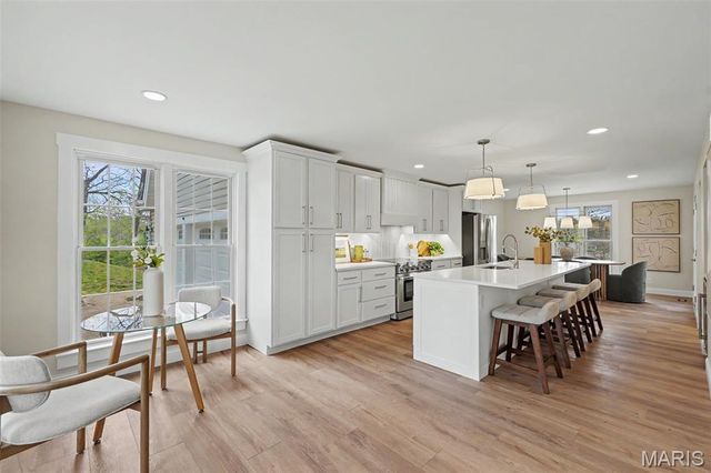 3 Oak Bluff Drive, Lake St Louis, MO 63367