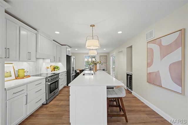 3 Oak Bluff Drive, Lake St Louis, MO 63367