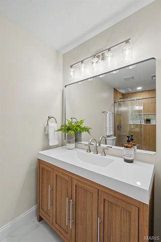 3 Oak Bluff Drive, Lake St Louis, MO 63367