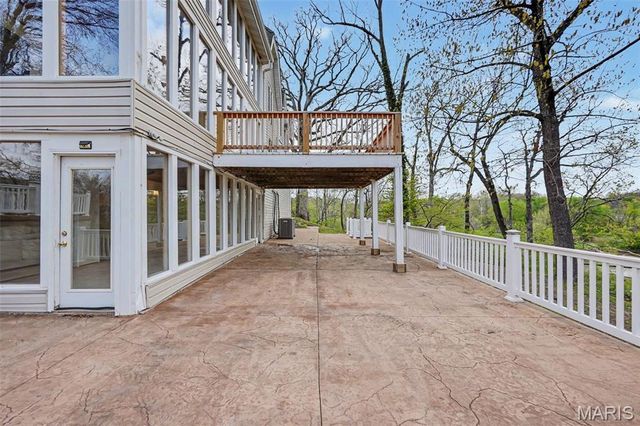 3 Oak Bluff Drive, Lake St Louis, MO 63367