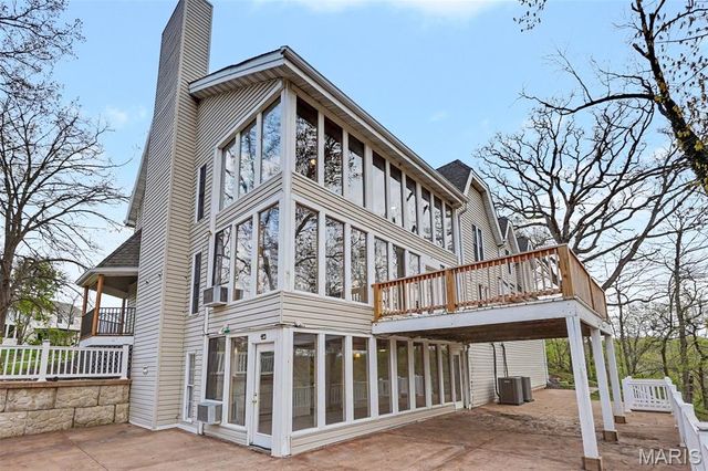 3 Oak Bluff Drive, Lake St Louis, MO 63367