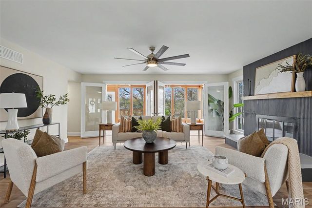 3 Oak Bluff Drive, Lake St Louis, MO 63367