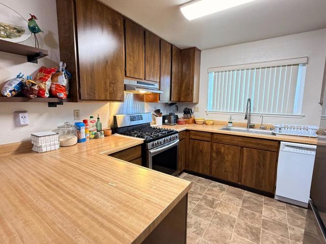12911 Barkley Drive, Salinas, CA 93906
