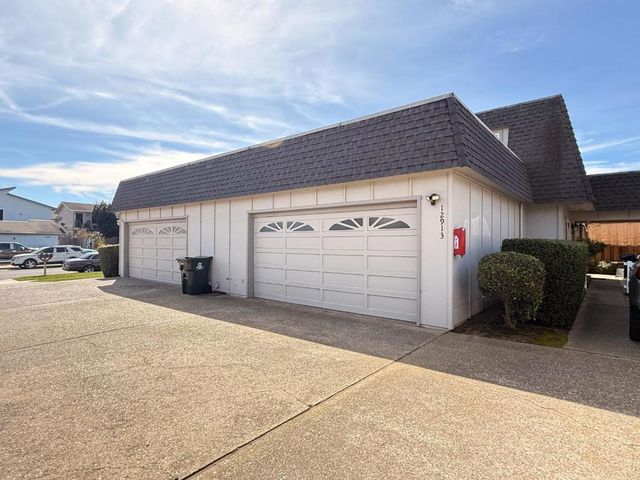 12911 Barkley Drive, Salinas, CA 93906