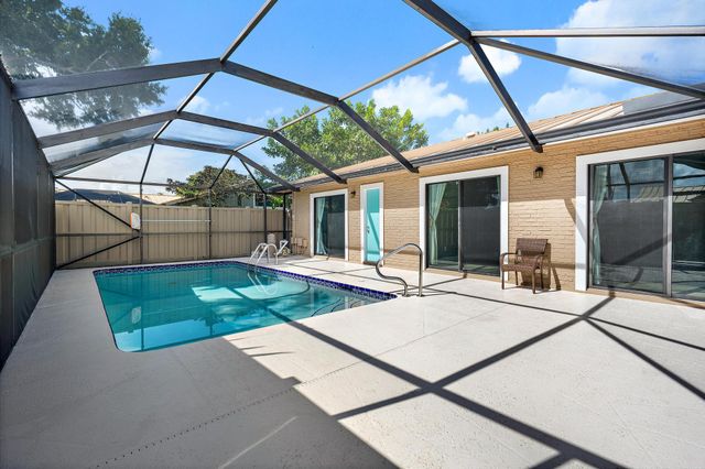 5896 Golden Eagle Circle, Palm Beach Gardens, FL 33418