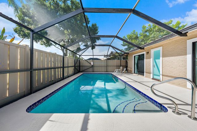 5896 Golden Eagle Circle, Palm Beach Gardens, FL 33418
