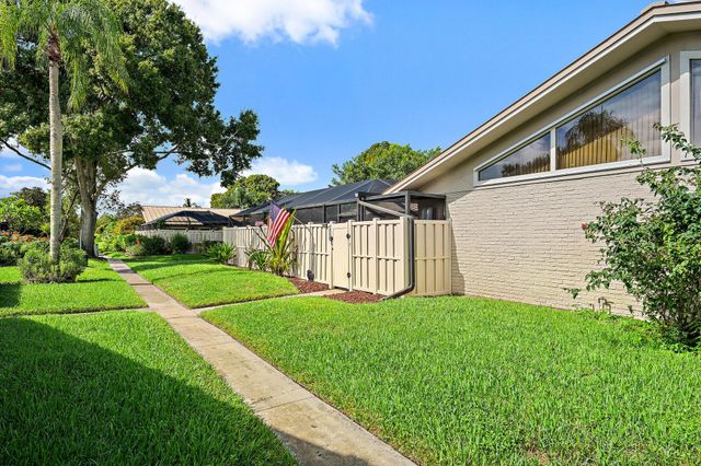 5896 Golden Eagle Circle, Palm Beach Gardens, FL 33418