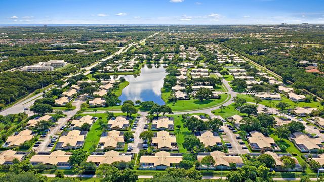 5896 Golden Eagle Circle, Palm Beach Gardens, FL 33418