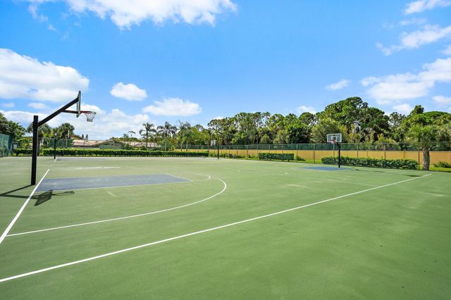 5896 Golden Eagle Circle, Palm Beach Gardens, FL 33418