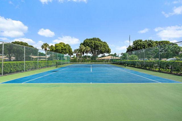 5896 Golden Eagle Circle, Palm Beach Gardens, FL 33418