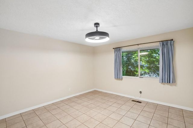 5038 Primrose Dr, Fair Oaks, CA 95628