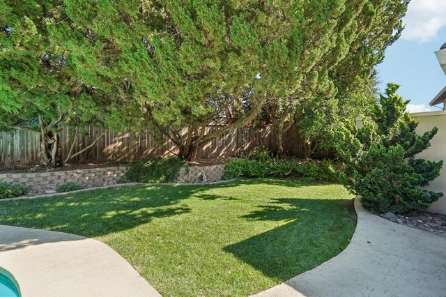 5038 Primrose Dr, Fair Oaks, CA 95628