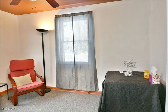 676 Central Parkway Avenue SE, Warren, OH 44484