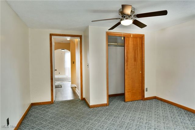 676 Central Parkway Avenue SE, Warren, OH 44484