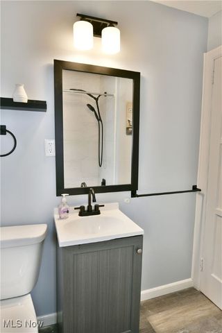 676 Central Parkway Avenue SE, Warren, OH 44484