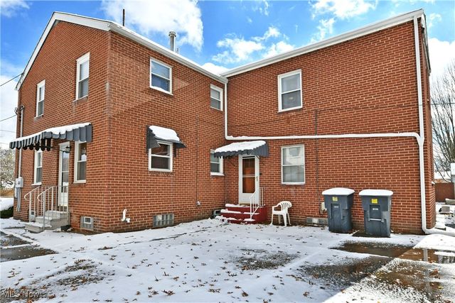 676 Central Parkway Avenue SE, Warren, OH 44484