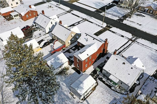 676 Central Parkway Avenue SE, Warren, OH 44484