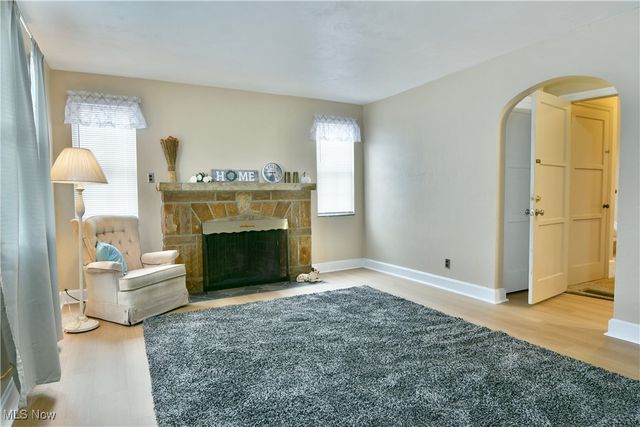 676 Central Parkway Avenue SE, Warren, OH 44484