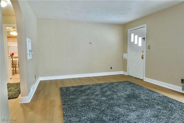 676 Central Parkway Avenue SE, Warren, OH 44484