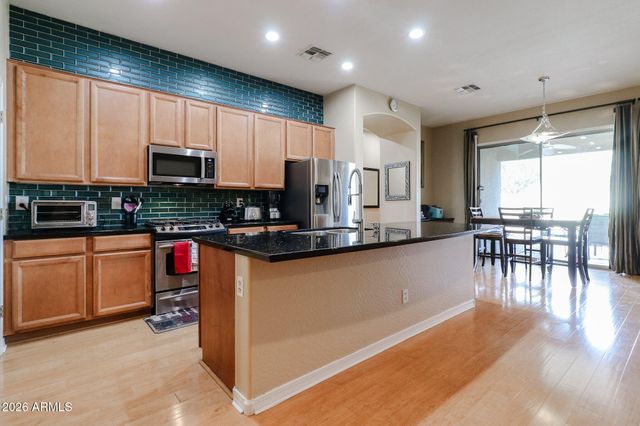 9409 S 43RD Drive, Laveen, AZ 85339