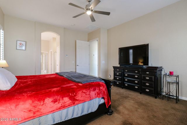 9409 S 43RD Drive, Laveen, AZ 85339