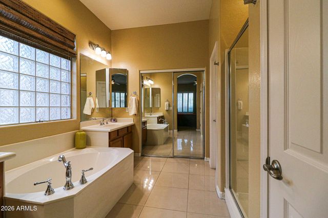 9409 S 43RD Drive, Laveen, AZ 85339