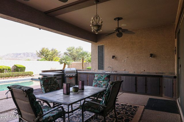 9409 S 43RD Drive, Laveen, AZ 85339