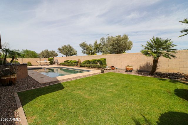 9409 S 43RD Drive, Laveen, AZ 85339