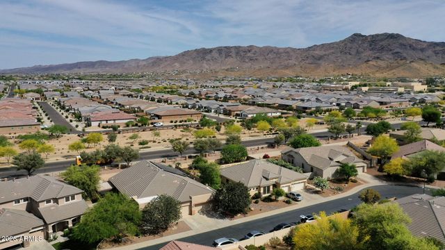 9409 S 43RD Drive, Laveen, AZ 85339