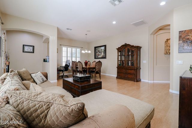 9409 S 43RD Drive, Laveen, AZ 85339