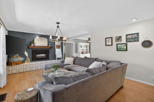 7060 Calcite Dr, El Dorado, CA 95623