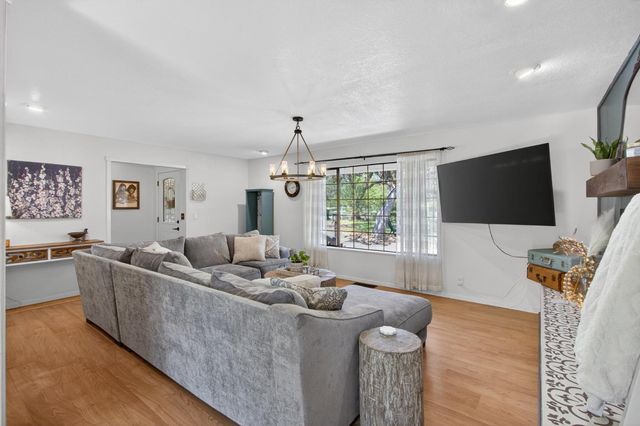 7060 Calcite Dr, El Dorado, CA 95623
