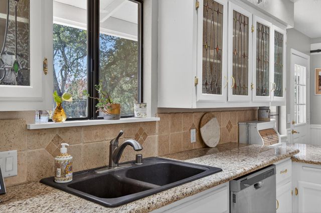 7060 Calcite Dr, El Dorado, CA 95623