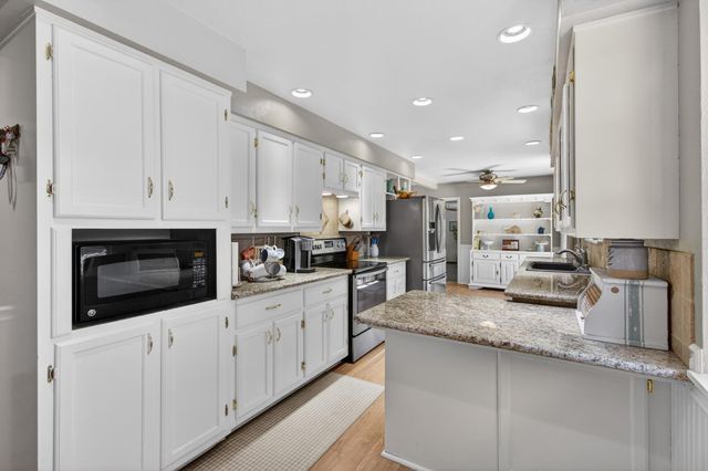 7060 Calcite Dr, El Dorado, CA 95623