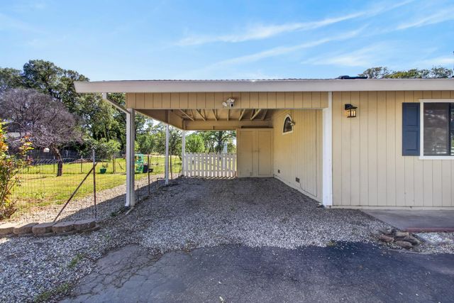 7060 Calcite Dr, El Dorado, CA 95623