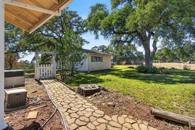 7060 Calcite Dr, El Dorado, CA 95623
