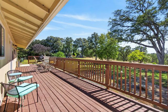 7060 Calcite Dr, El Dorado, CA 95623
