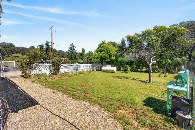 7060 Calcite Dr, El Dorado, CA 95623