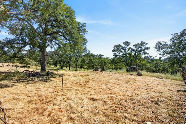 7060 Calcite Dr, El Dorado, CA 95623