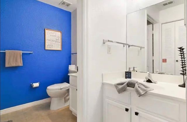 4560 E YELLOWGOLD ROAD APT 105, Kissimmee, FL 34746