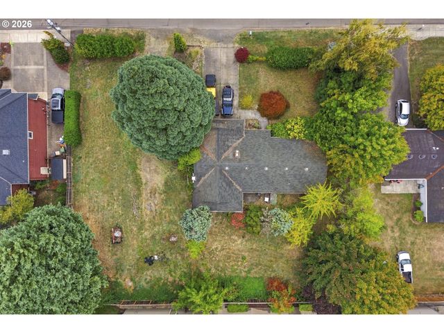 28175 Sw CANYON CREEK Rd S, Wilsonville, OR 97070
