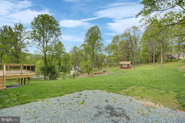 2 MAXINE TRL, Fairfield, PA 17320