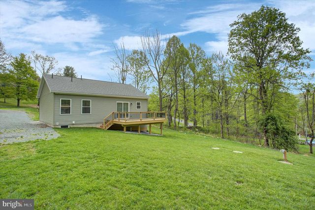 2 MAXINE TRL, Fairfield, PA 17320