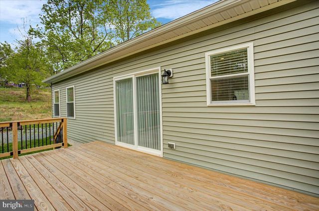 2 MAXINE TRL, Fairfield, PA 17320