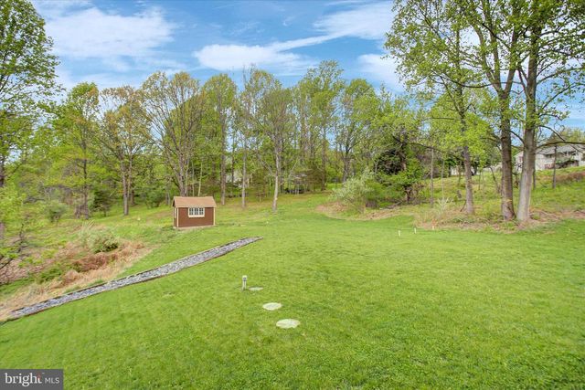 2 MAXINE TRL, Fairfield, PA 17320