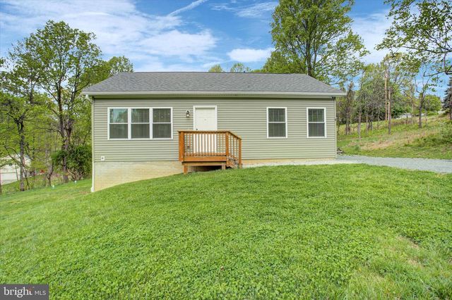 2 MAXINE TRL, Fairfield, PA 17320