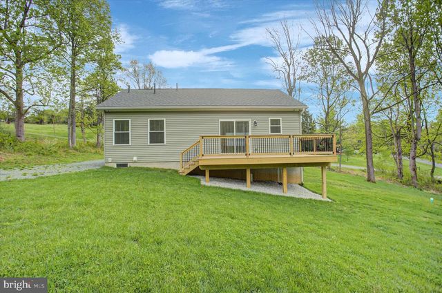 2 MAXINE TRL, Fairfield, PA 17320