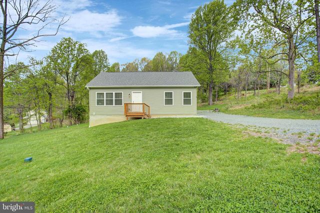 2 MAXINE TRL, Fairfield, PA 17320