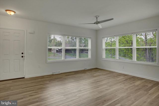 2 MAXINE TRL, Fairfield, PA 17320