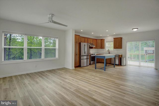 2 MAXINE TRL, Fairfield, PA 17320